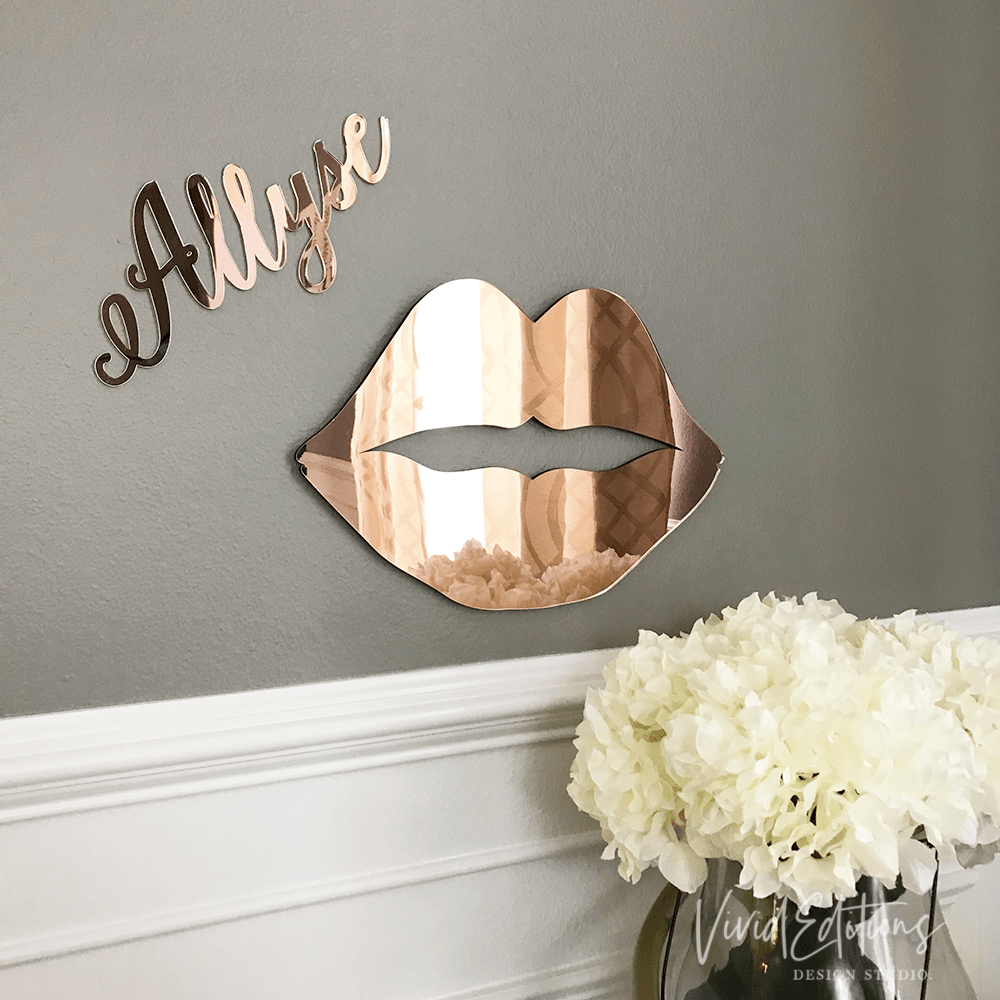 Rose Gold Mirror Lips - VividEditions